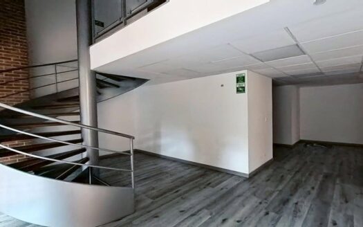 Local en Renta – Parque Central Bavaria